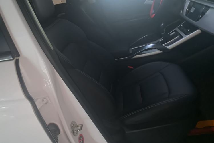 Used Geely Auto Emgrand X7 Sport 2018 2.0L Manual Two-Wheel Drive Zhiya Version Right Front Seat