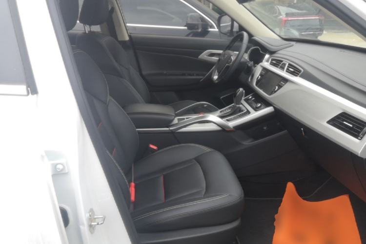 Used Geely Auto Emgrand X7 Sport 2018 1.8TD Automatic Two-Wheel Drive Zhiya Model Right Front Seat