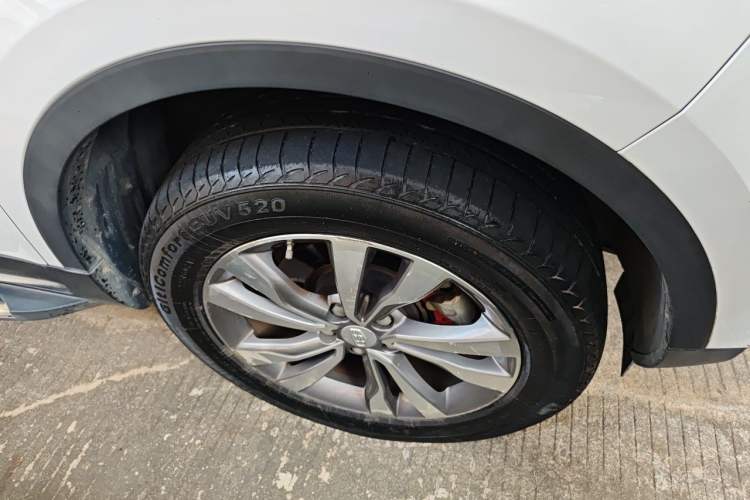 Used Geely Auto Emgrand X7 Sport 2018 1.8TD Automatic Two-Wheel Drive Smart 4G Connected Version Right Front Wheel Hub