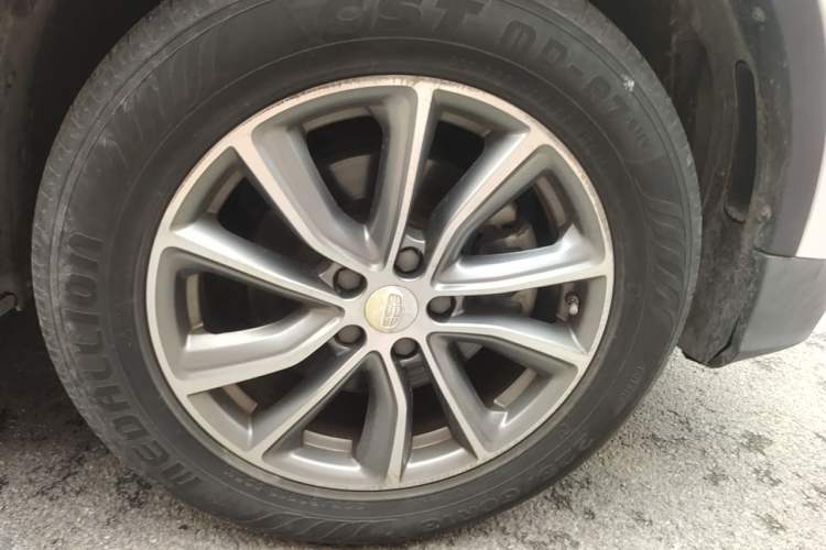 Used Geely Auto Emgrand X7 Sport 2018 2.0L Manual Two-Wheel Drive Zhiya Version Right Front Wheel Hub