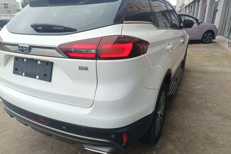 Used Geely Auto Emgrand X7 Sport 2018 1.8TD Automatic Two-Wheel Drive Smart 4G Connected Version Right Rear Taillight