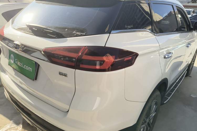 Used Geely Auto Emgrand X7 Sport 2018 1.8TD Automatic Two-Wheel Drive Zhiya Model Right Rear Taillight