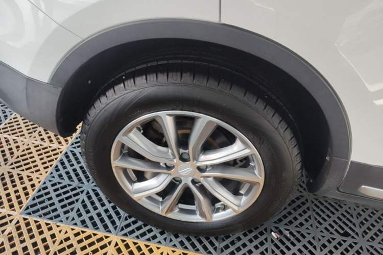 Used Geely Auto Emgrand X7 Sport 2018 1.8TD Manual Two-Wheel Drive Zhiya Model Right Rear Wheel Hub