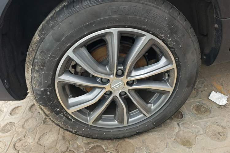 Used Geely Auto Emgrand X7 Sport 2018 2.0L Manual Two-Wheel Drive Zhiya Version Right Rear Wheel Hub