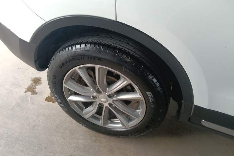 Used Geely Auto Emgrand X7 Sport 2018 1.8TD Automatic Two-Wheel Drive Smart 4G Connected Version Right Rear Wheel Hub