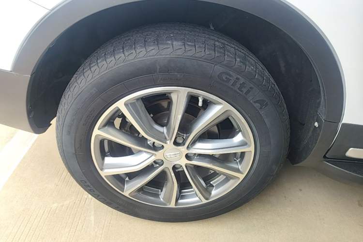 Used Geely Auto Emgrand X7 Sport 2018 1.8TD Automatic Two-Wheel Drive Zhiya Model Right Rear Wheel Hub