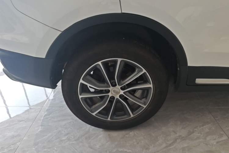 Used Geely Auto Emgrand X7 Sport 2018 2.0L Manual Two-Wheel Drive Zhiya Version Right Rear Wheel Hub