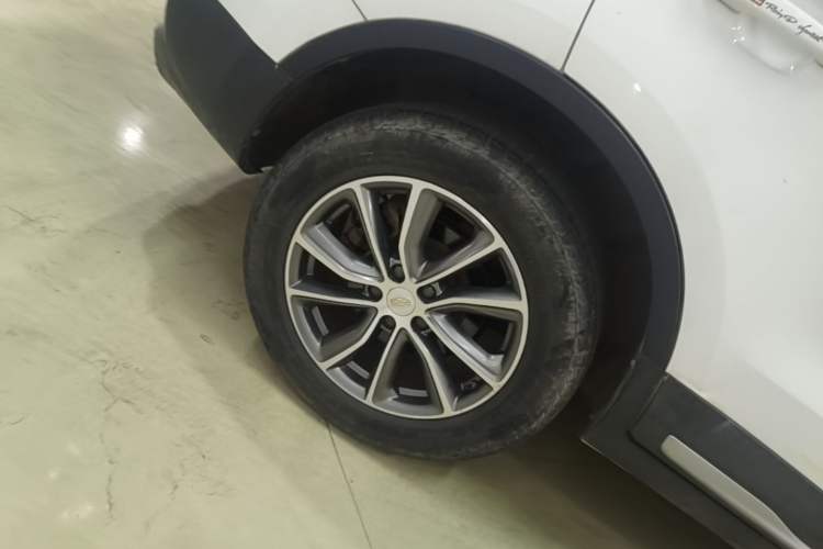 Used Geely Auto Emgrand X7 Sport 2018 1.8TD Automatic Two-Wheel Drive Zhiya Model Right Rear Wheel Hub