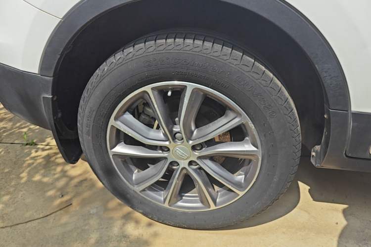 Used Geely Auto Emgrand X7 Sport 2018 2.0L Manual Two-Wheel Drive Zhiya Version Right Rear Wheel Hub