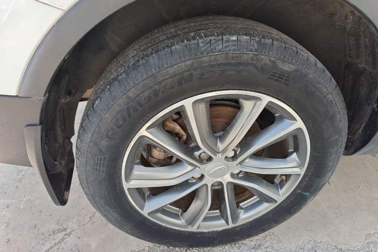 Used Geely Auto Emgrand X7 Sport 2018 1.8TD Automatic Two-Wheel Drive Smart Connect 4G Internet Edition Right Rear Wheel Hub