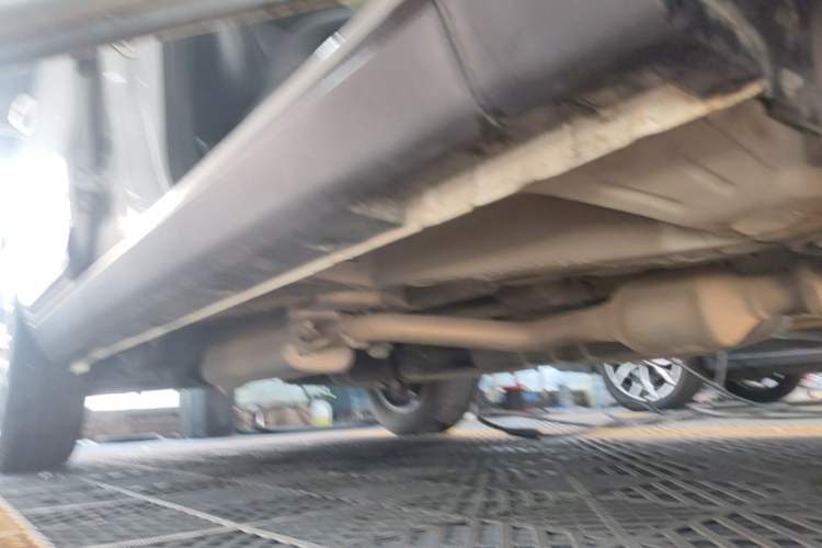 Used Geely Auto Emgrand X7 Sport 2018 1.8TD Manual Two-Wheel Drive Zhiya Model Right Side Sill