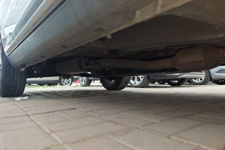 Used Geely Auto Emgrand X7 Sport 2018 2.0L Manual Two-Wheel Drive Zhiya Version Right Side Sill