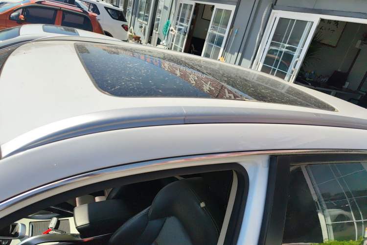 Used Geely Auto Emgrand X7 Sport 2018 2.0L Manual Two-Wheel Drive Zhiya Version Roof