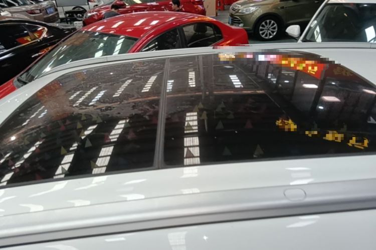 Used Geely Auto Emgrand X7 Sport 2018 1.8TD Automatic Two-Wheel Drive ZhiZun Model with 4G Connectivity Roof
