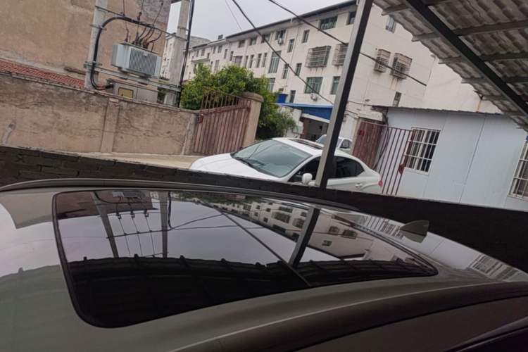 Used Geely Auto Emgrand X7 Sport 2018 1.8TD Automatic Two-Wheel Drive Smart Connect 4G Internet Edition Roof