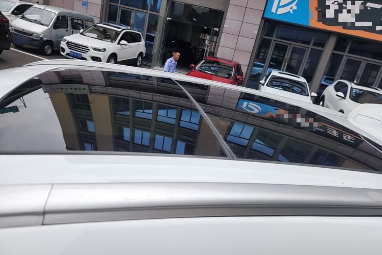Used Geely Auto Emgrand X7 Sport 2018 1.8TD Automatic Two-Wheel Drive Smart 4G Connected Version Roof