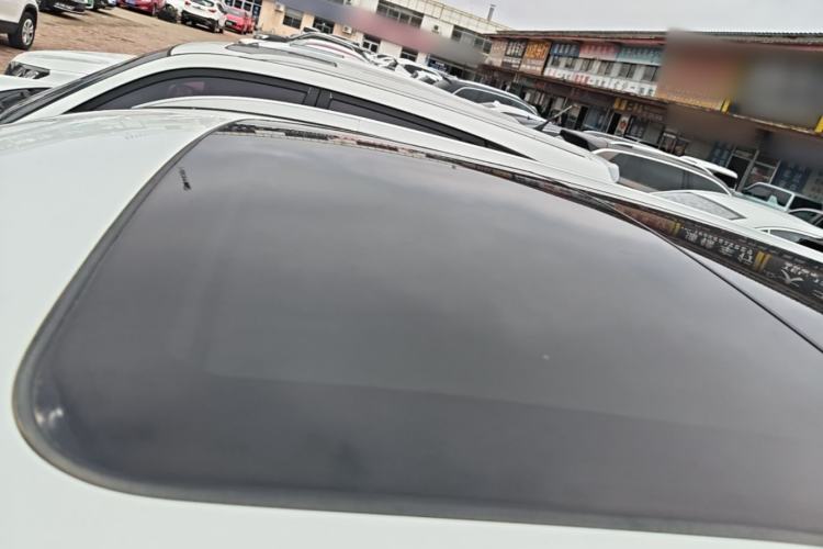 Used Geely Auto Emgrand X7 Sport 2018 1.8TD Automatic Two-Wheel Drive Zhiya Model Roof