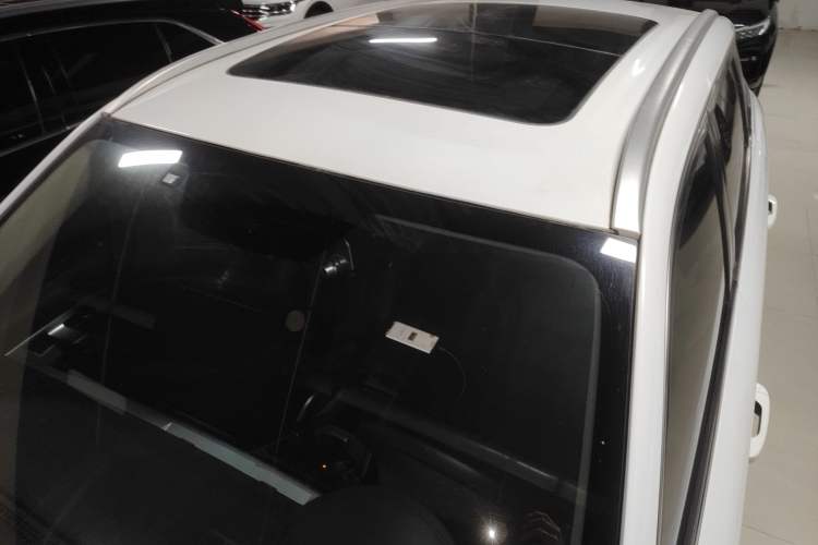 Used Geely Auto Emgrand X7 Sport 2018 1.8TD Automatic Two-Wheel Drive Smart Connect 4G Internet Edition Roof