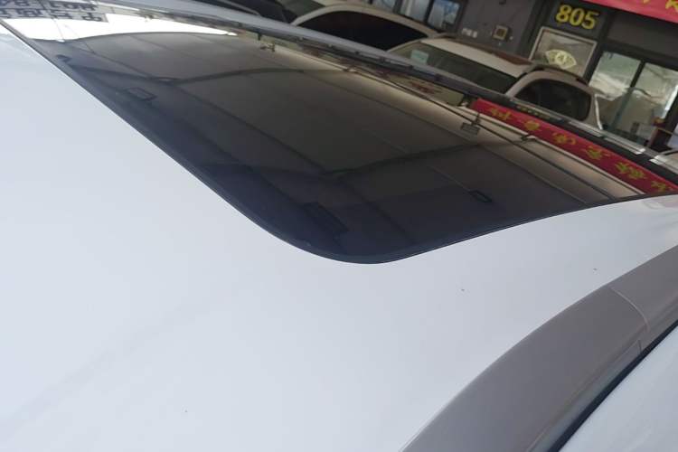 Used Geely Auto Emgrand X7 Sport 2018 1.8TD Automatic Two-Wheel Drive ZhiZun Model with 4G Connectivity Roof