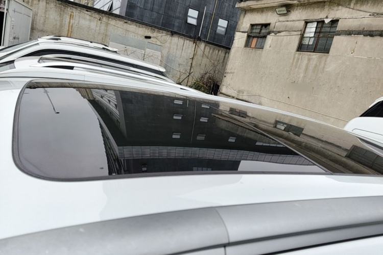 Used Geely Auto Emgrand X7 Sport 2018 1.8TD Automatic Two-Wheel Drive Smart Connect 4G Internet Edition Roof
