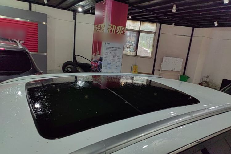 Used Geely Auto Emgrand X7 Sport 2018 1.8TD Automatic Two-Wheel Drive Smart Connect 4G Internet Edition Roof