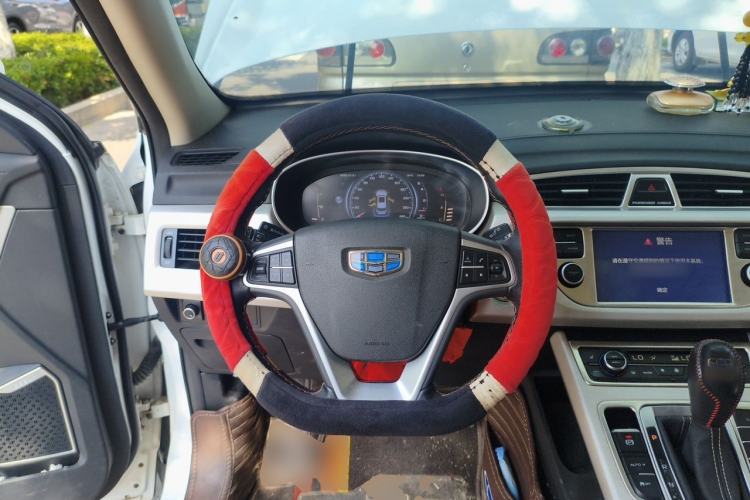Used Geely Auto Emgrand X7 Sport 2018 1.8TD Automatic Two-Wheel Drive Smart Connect 4G Internet Edition Steering Wheel