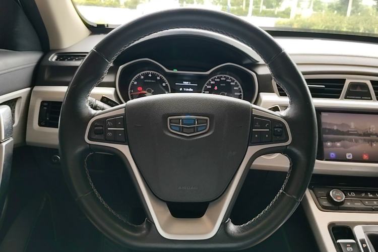 Used Geely Auto Emgrand X7 Sport 2018 1.8TD Automatic Two-Wheel Drive Zhiya Model Steering Wheel