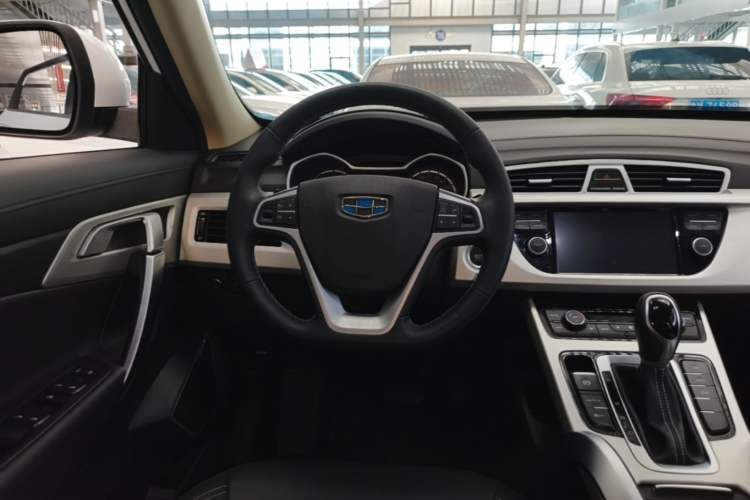 Used Geely Auto Emgrand X7 Sport 2018 1.8TD Automatic Two-Wheel Drive Zhiya Model Steering Wheel