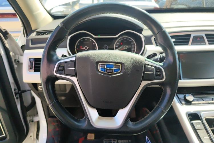 Used Geely Auto Emgrand X7 Sport 2018 2.0L Manual Two-Wheel Drive Zhiya Version Steering Wheel