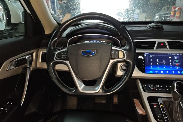 Used Geely Auto Emgrand X7 Sport 2018 1.8TD Automatic Two-Wheel Drive Smart Connect 4G Internet Edition Steering Wheel