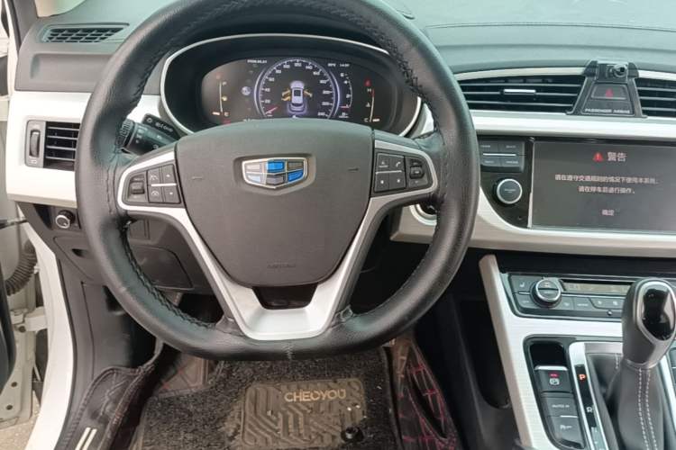 Used Geely Auto Emgrand X7 Sport 2018 1.8TD Automatic Two-Wheel Drive Smart Connect 4G Internet Edition Steering Wheel