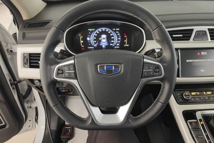 Used Geely Auto Emgrand X7 Sport 2018 1.8TD Automatic Two-Wheel Drive Smart Connect 4G Internet Edition Steering Wheel