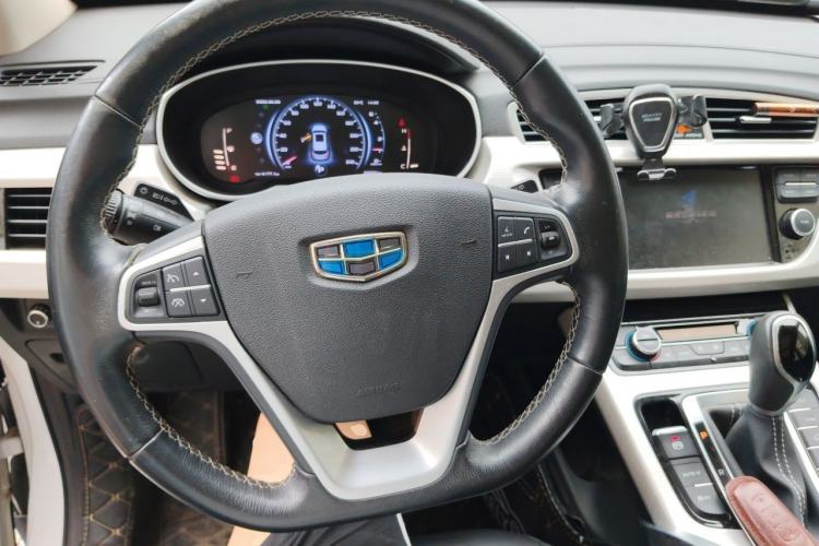 Used Geely Auto Emgrand X7 Sport 2018 1.8TD Automatic Two-Wheel Drive Smart Connect 4G Internet Edition Steering Wheel