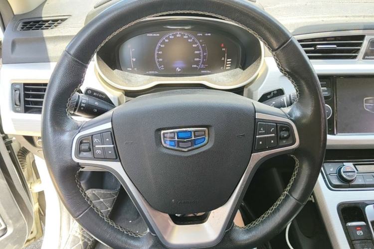 Used Geely Auto Emgrand X7 Sport 2018 1.8TD Automatic Two-Wheel Drive Smart Connect 4G Internet Edition Steering Wheel