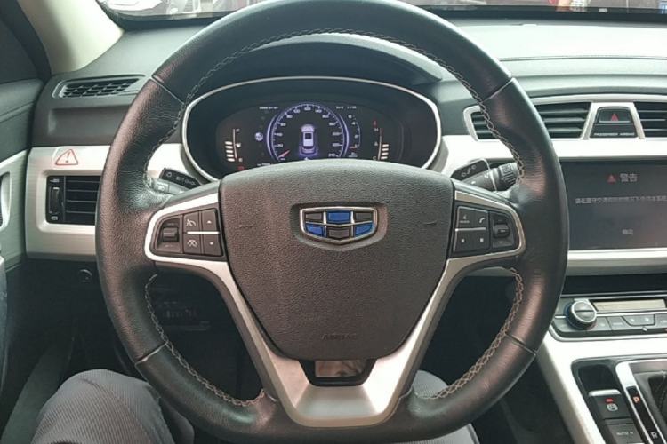 Used Geely Auto Emgrand X7 Sport 2018 1.8TD Automatic Two-Wheel Drive Smart Connect 4G Internet Edition Steering Wheel