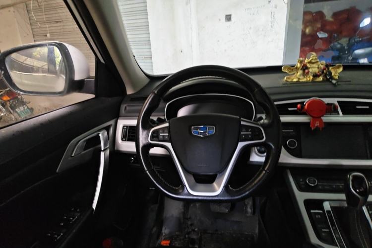 Used Geely Auto Emgrand X7 Sport 2018 1.8TD Automatic Two-Wheel Drive Smart Connect 4G Internet Edition Steering Wheel