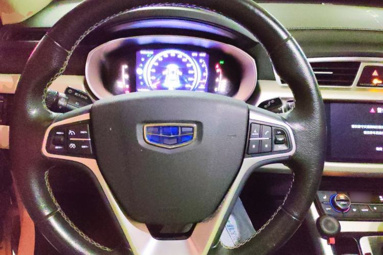 Used Geely Auto Emgrand X7 Sport 2018 1.8TD Automatic Two-Wheel Drive Smart 4G Connected Version Steering Wheel