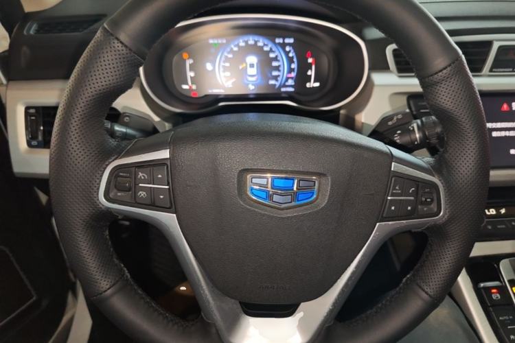 Used Geely Auto Emgrand X7 Sport 2018 1.8TD Automatic Two-Wheel Drive Smart Connect 4G Internet Edition Steering Wheel