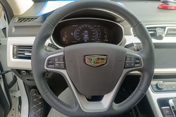 Used Geely Auto Emgrand X7 Sport 2018 1.8TD Automatic Two-Wheel Drive Smart Connect 4G Internet Edition Steering Wheel
