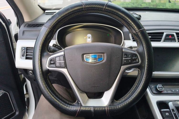 Used Geely Auto Emgrand X7 Sport 2018 1.8TD Automatic Two-Wheel Drive Smart Connect 4G Internet Edition Steering Wheel
