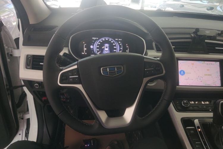 Used Geely Auto Emgrand X7 Sport 2018 1.8TD Automatic Two-Wheel Drive Smart Connect 4G Internet Edition Steering Wheel