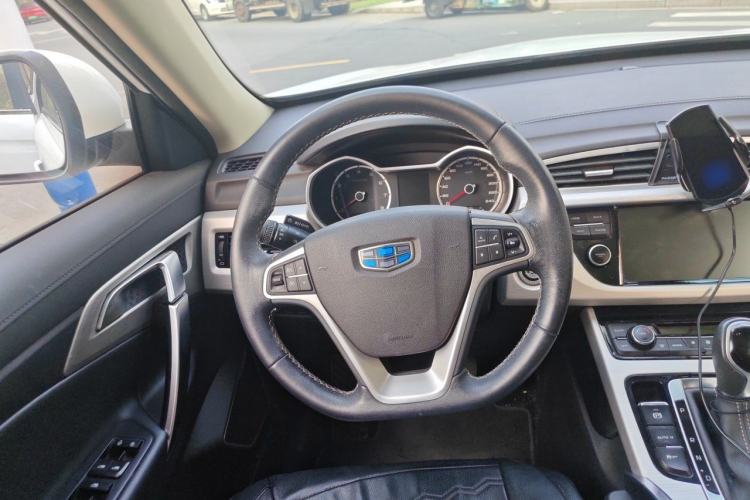 Used Geely Auto Emgrand X7 Sport 2018 Revised Version 1.8TD Automatic Two-Wheel Drive Smart Connectivity 4G-Enabled Edition Steering Wheel