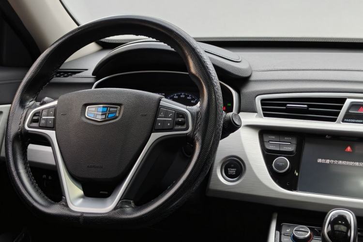 Used Geely Auto Emgrand X7 Sport 2018 1.8TD Automatic Two-Wheel Drive Smart Connect 4G Internet Edition Steering Wheel