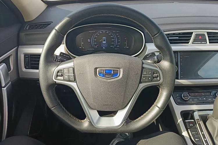 Used Geely Auto Emgrand X7 Sport 2018 1.8TD Automatic Two-Wheel Drive Smart Connect 4G Internet Edition Steering Wheel