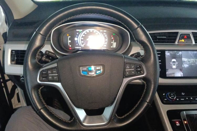 Used Geely Auto Emgrand X7 Sport 2018 1.8TD Automatic Two-Wheel Drive Smart 4G Connected Version Steering Wheel