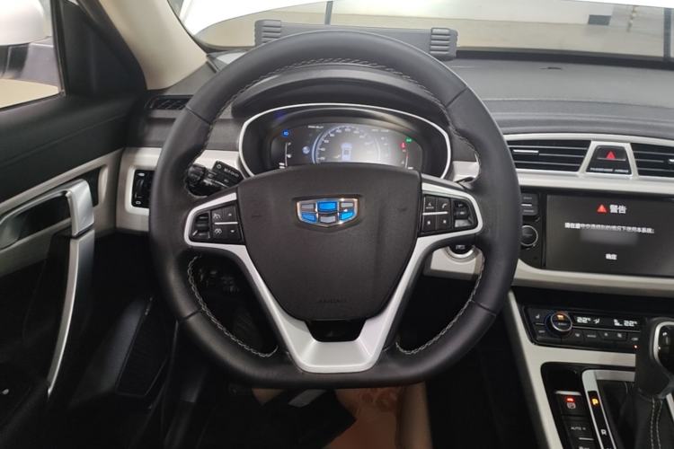Used Geely Auto Emgrand X7 Sport 2018 1.8TD Automatic Two-Wheel Drive Smart Connect 4G Internet Edition Steering Wheel
