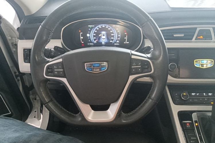 Used Geely Auto Emgrand X7 Sport 2018 1.8TD Automatic Two-Wheel Drive Smart Connect 4G Internet Edition Steering Wheel