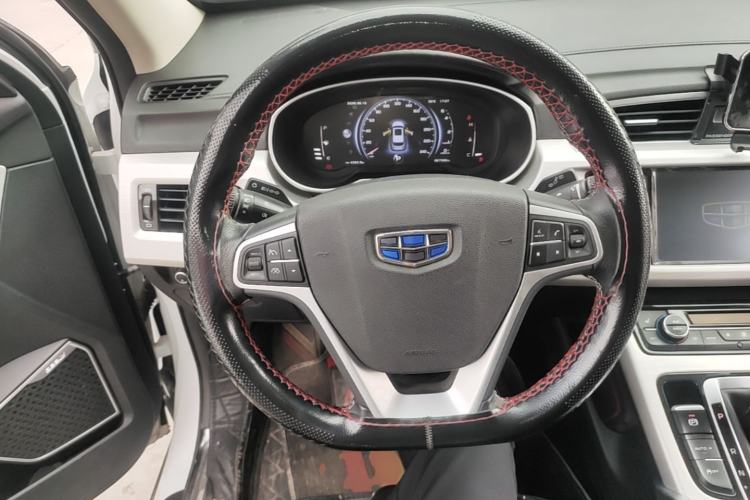 Used Geely Auto Emgrand X7 Sport 2018 1.8TD Automatic Two-Wheel Drive Smart Connect 4G Internet Edition Steering Wheel