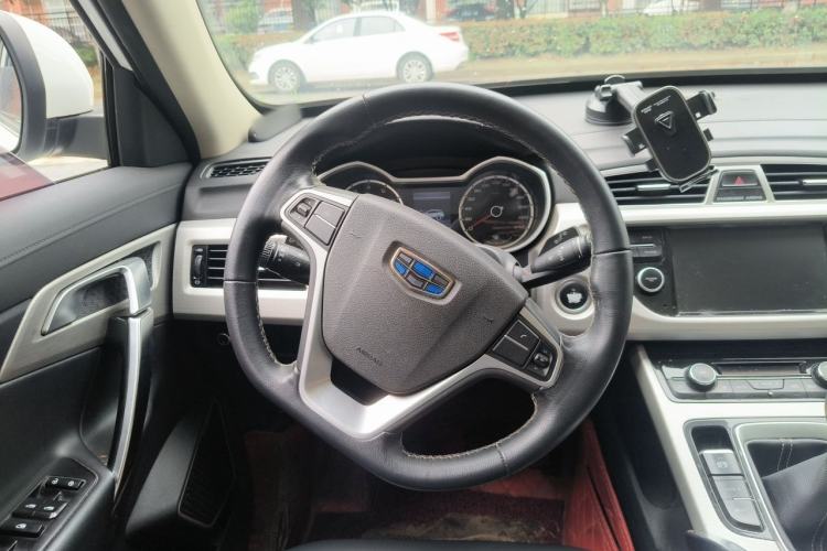 Used Geely Auto Emgrand X7 Sport 2018 2.0L Manual Two-Wheel Drive Zhiya Version Steering Wheel