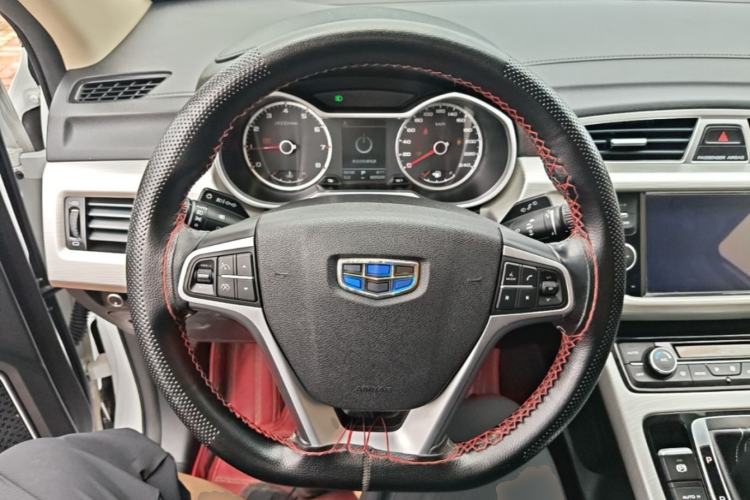 Used Geely Auto Emgrand X7 Sport 2018 1.8TD Automatic Two-Wheel Drive Zhiya Model Steering Wheel
